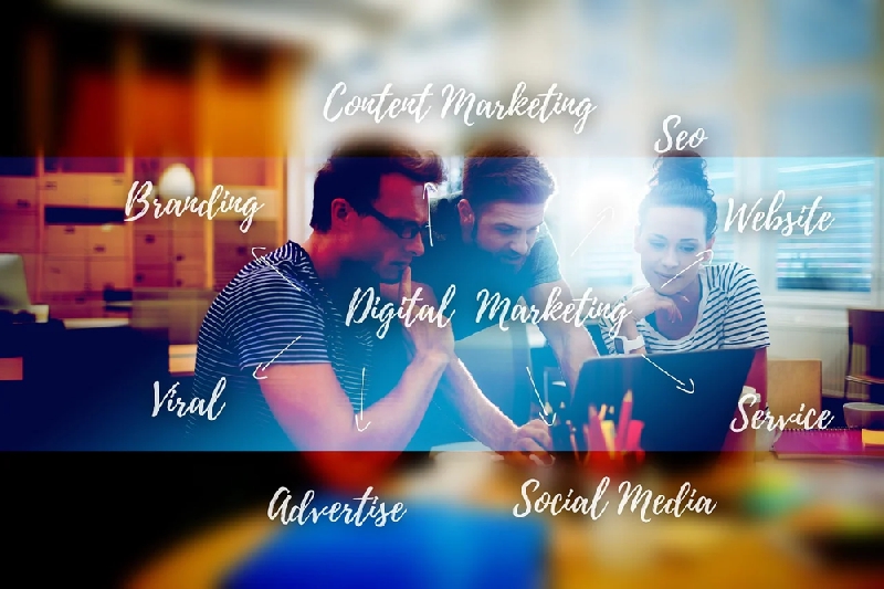 Team brainstorming on digital marketing